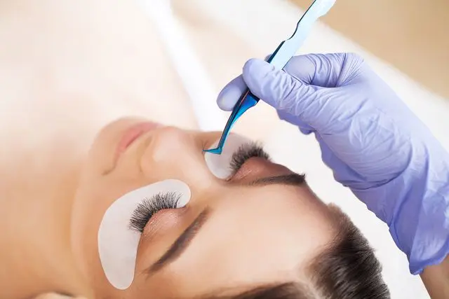 Are Long-Lasting Lash Extensions Suitable for Special Occasions or Events?